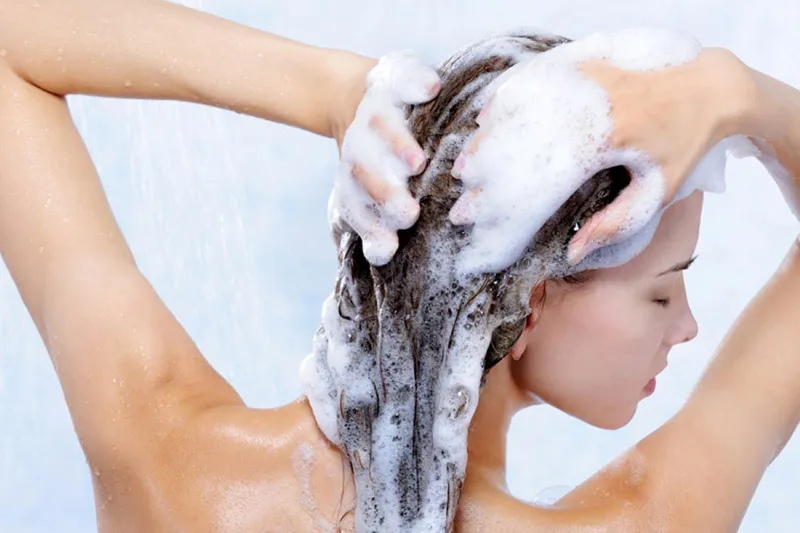 Tầm quan trọng của việc chăm sóc tóc đúng cách trước và sau khi gội