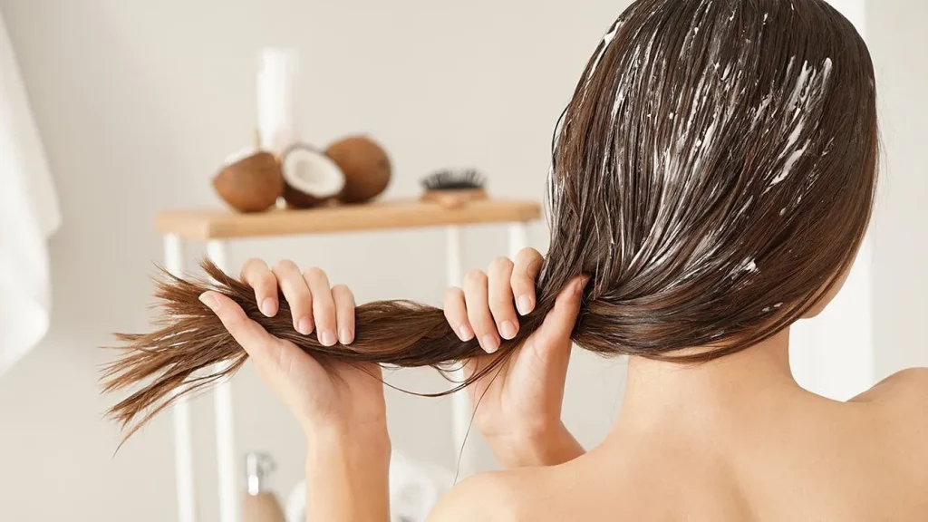 Vì sao kem ủ tóc lại là “trợ thủ” đắc lực cho mái tóc?