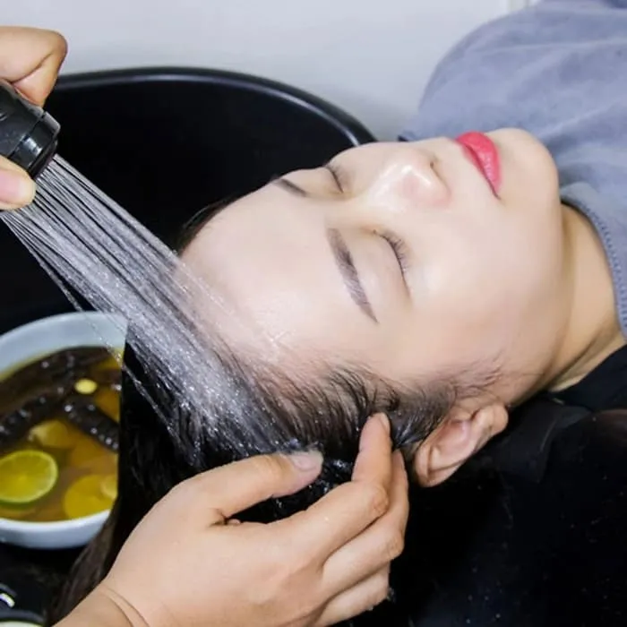 Vì sao thảo dược được ưa chuộng trong chăm sóc tóc